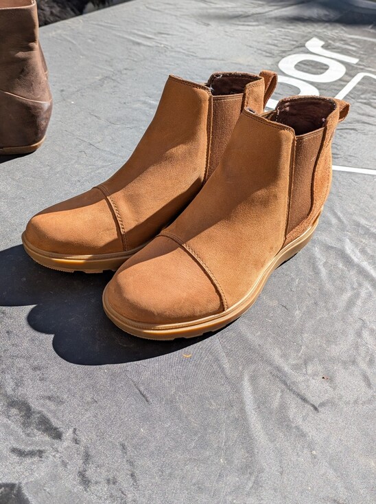 Sorel Shoes - Sorel Tan Chelsea Boots - Sleek Slip-On Style, Waterproof Leather, Wedge Inside